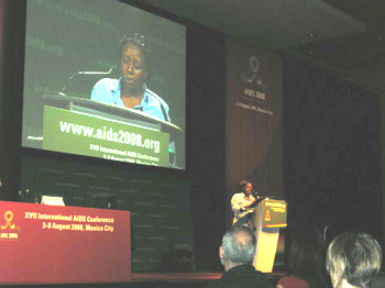 Patience Mandishona speaking at 2008 AIDS Conference